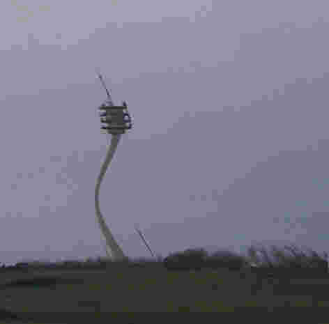 Funkturm bei Windst�rke 10    :o))))